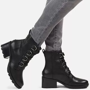 Sorel Cate Lace-up boots in Black